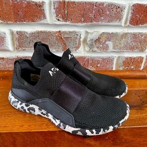 🔥🔥💎👟APL TECHLOOM BLISS BLACK SNEAKER🔥